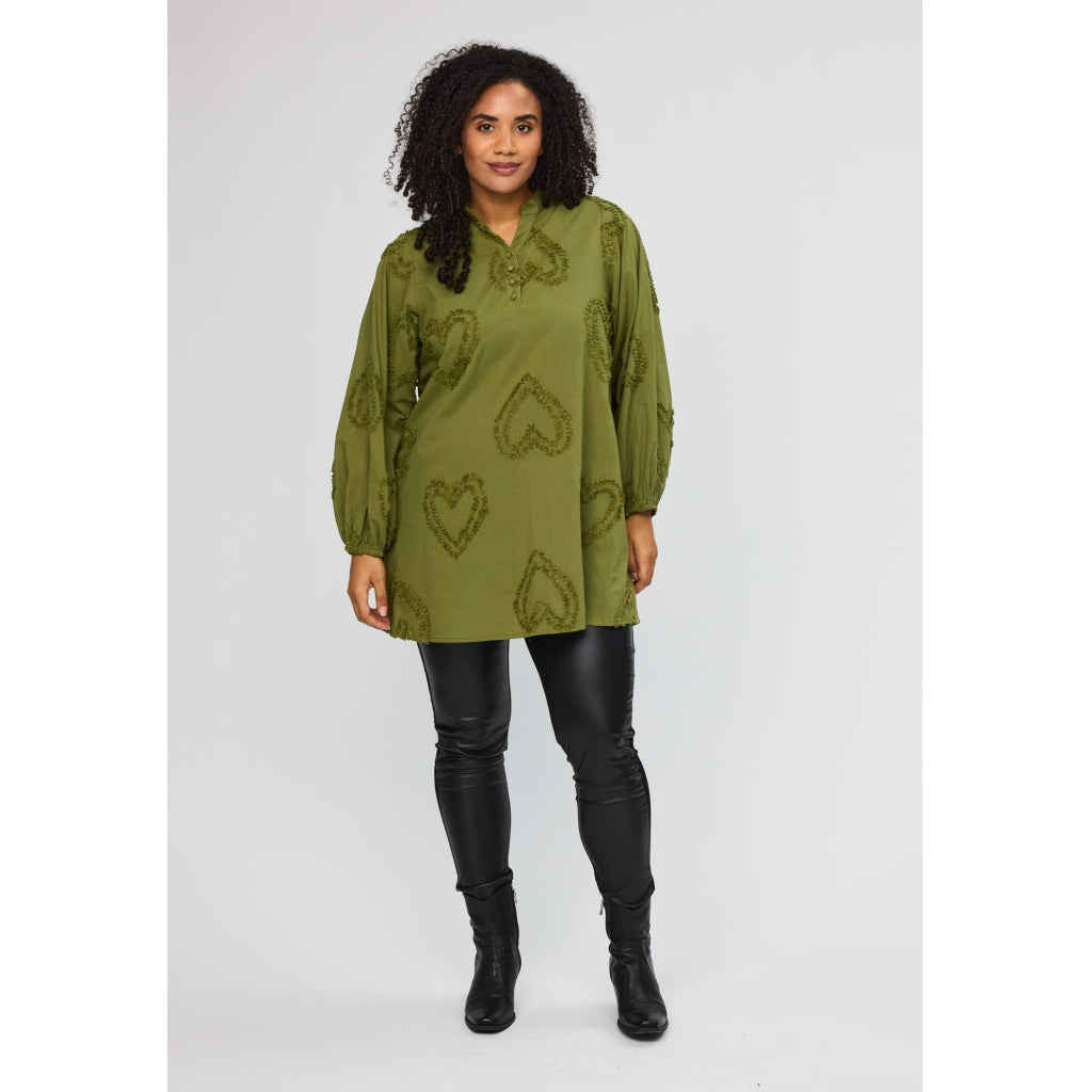 Studio SAria Tunic with hearts Tunic Green