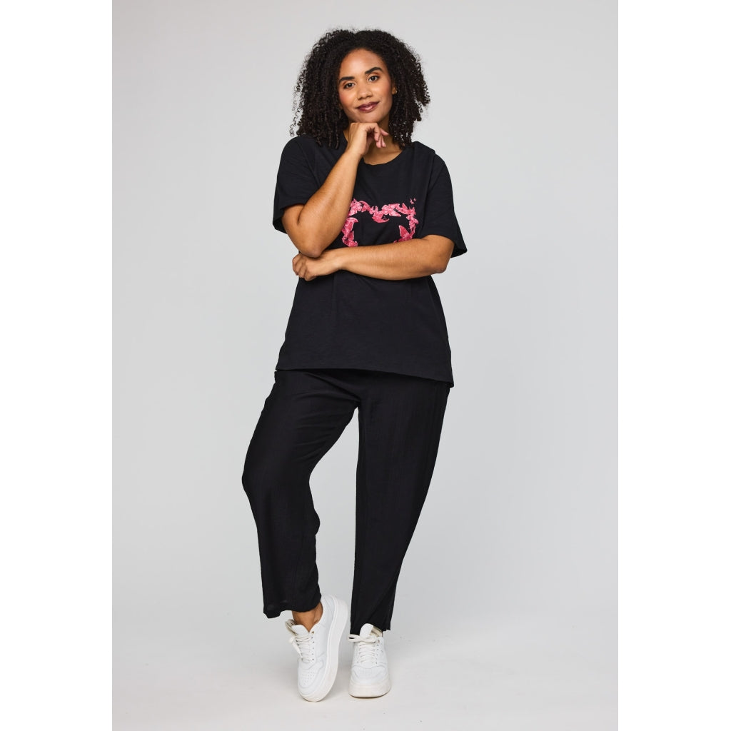 Studio SBella T-Shirt with print T-Shirt Black with pink butterflies