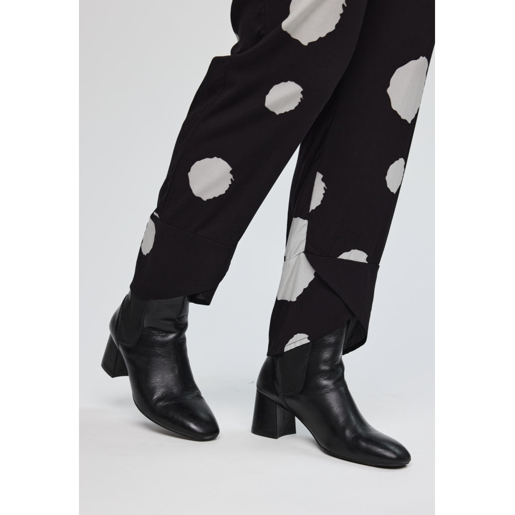 Studio SDahlia Trousers Trousers Black with dots