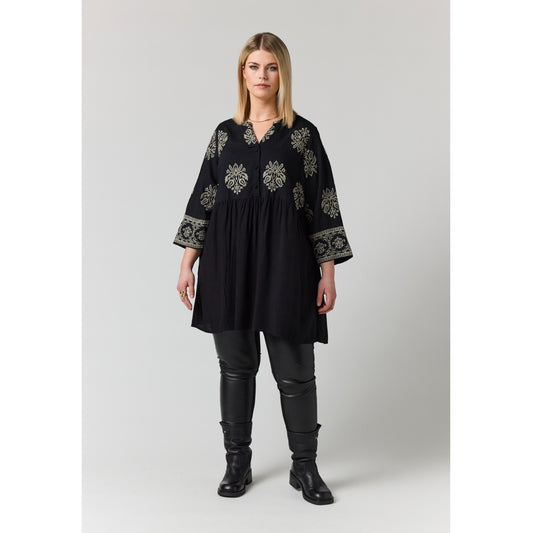 Studio SGilsa Tunic with embroidery Tunic Black
