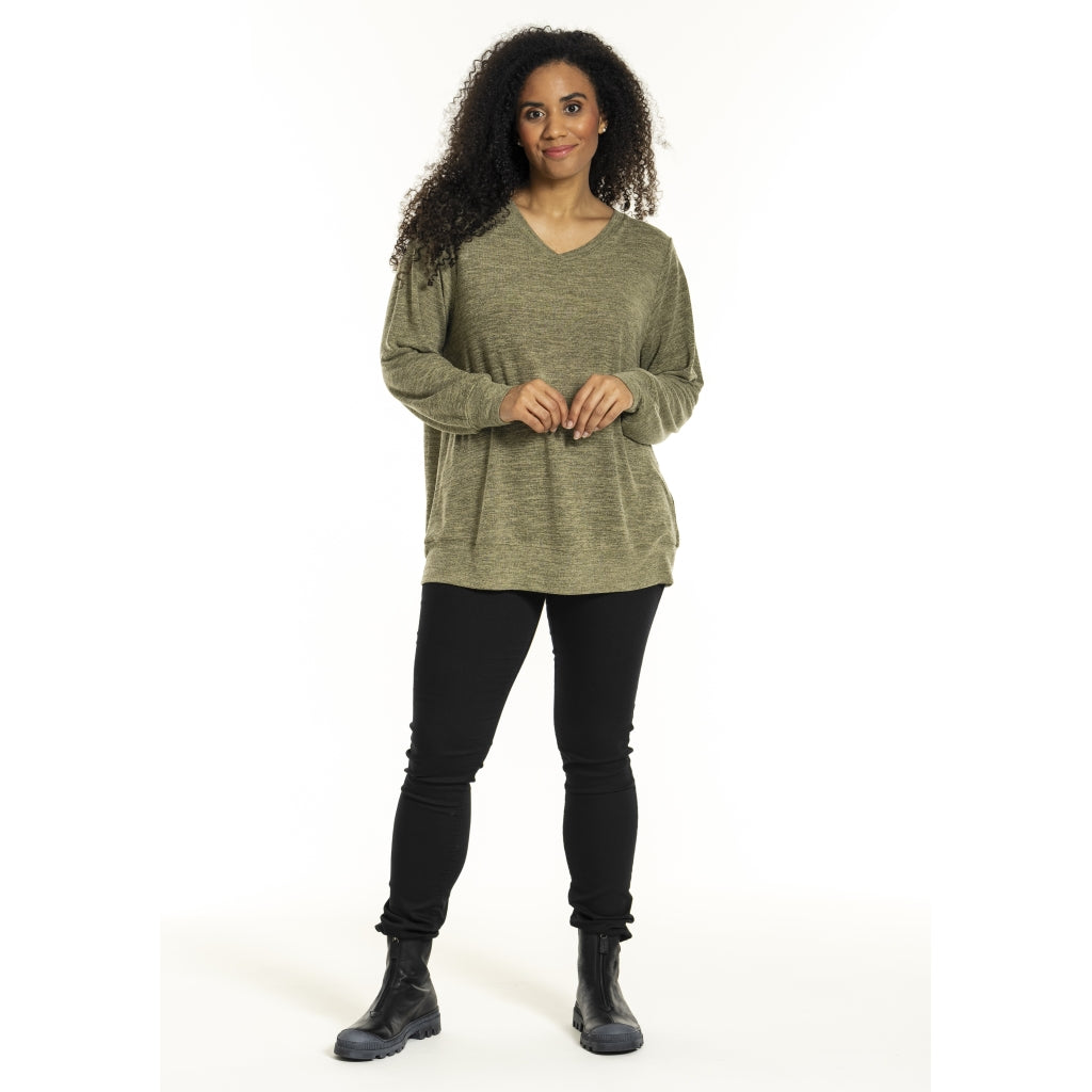 Studio SInga Sweater Sweater Green