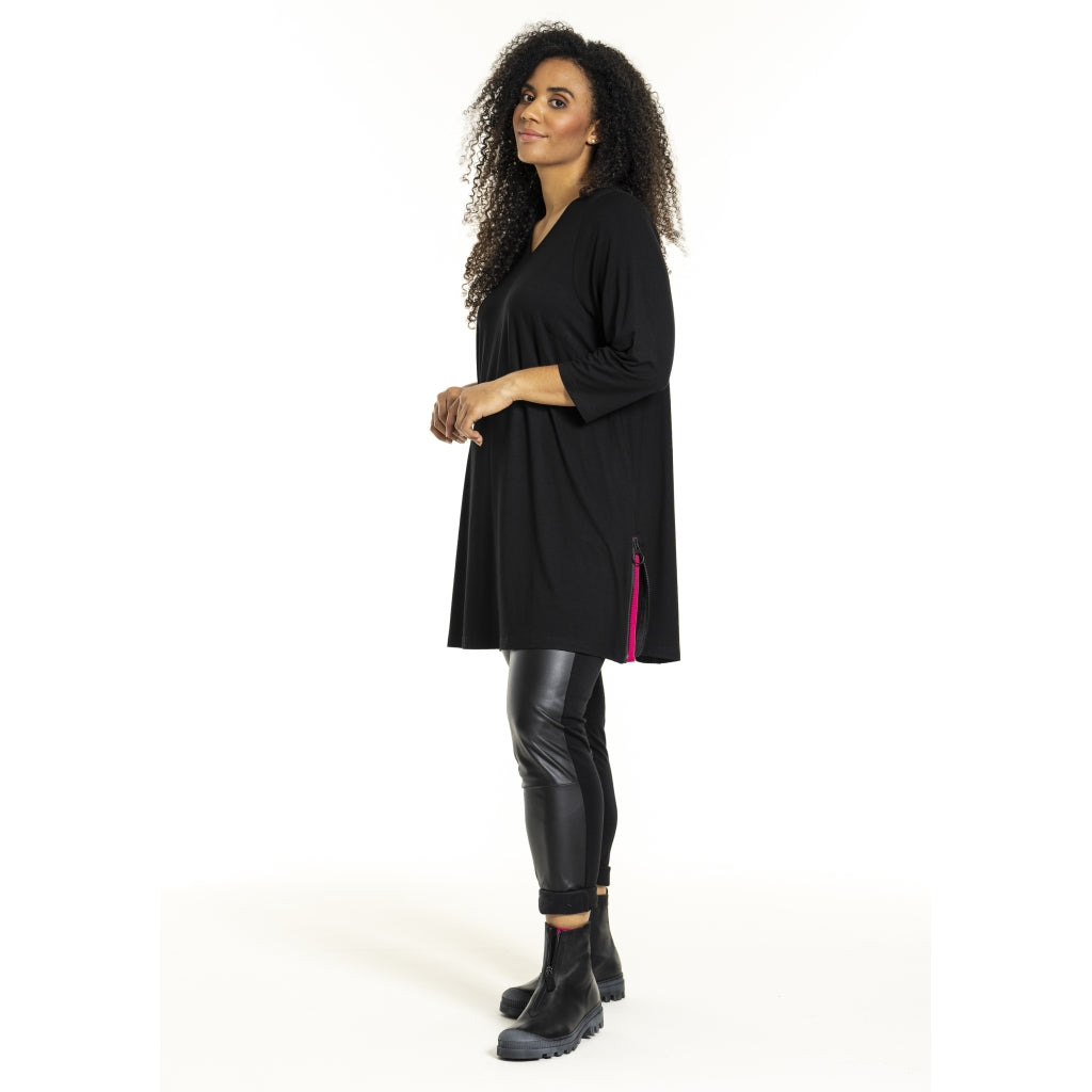 Studio SIsabea Tunic Tunic Black with Pink