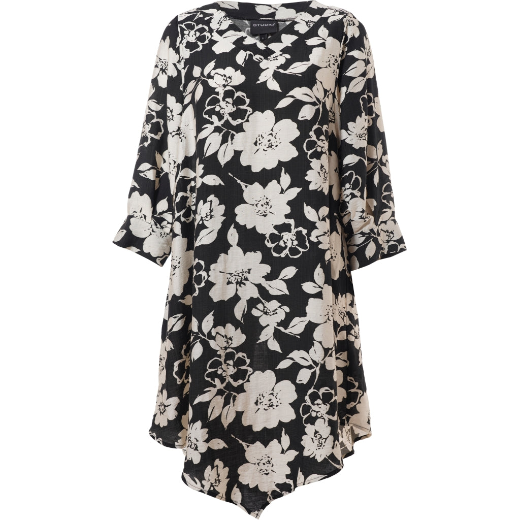Studio SJuline Tunic Tunic Black with offwhite flower