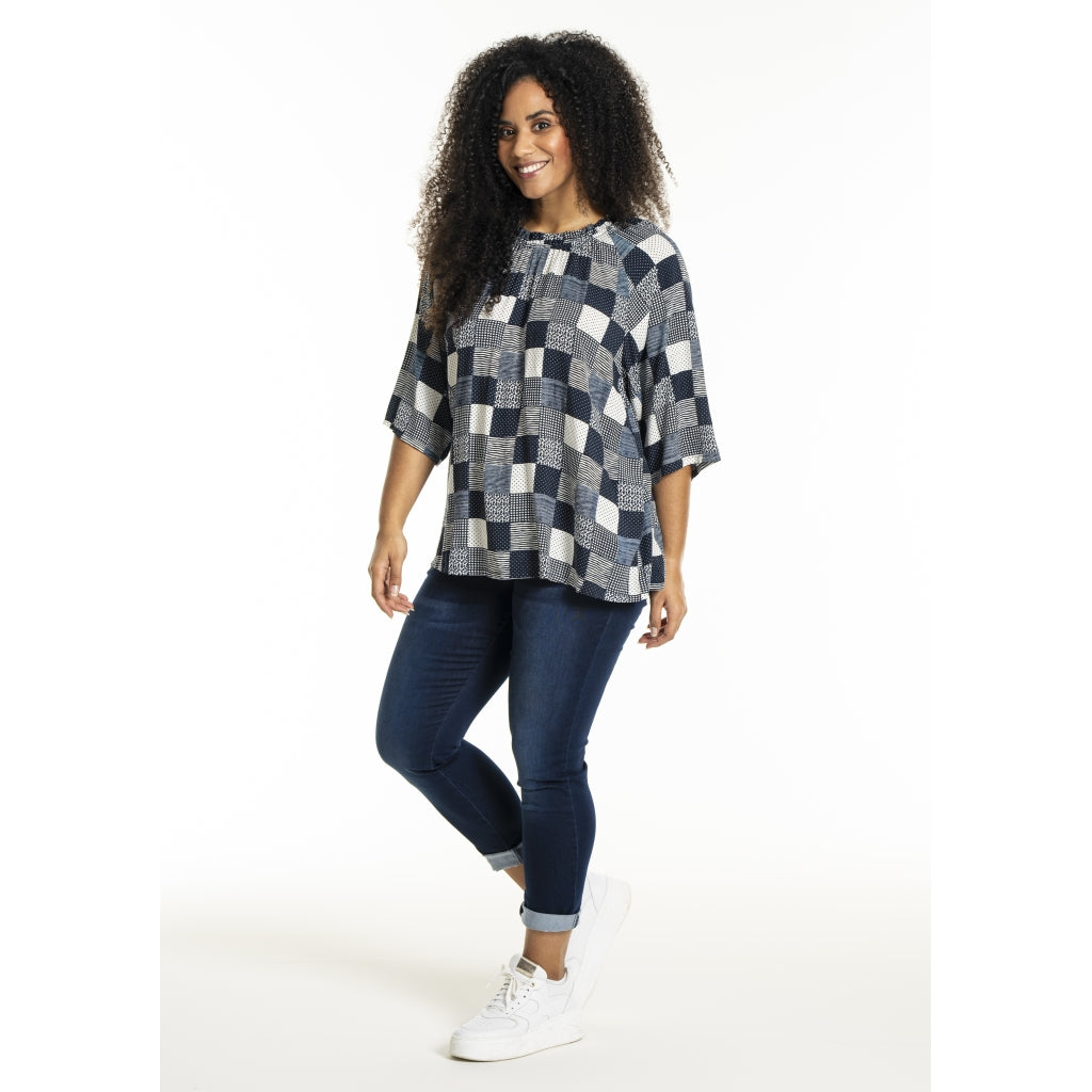 Studio SLeni Blouse Blouse Navy-white checks with print